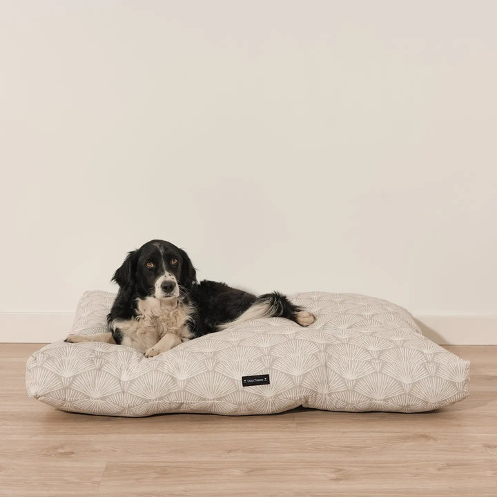 The Shell-Stain Resistant Cotton Padded Dog and Cat Bed
